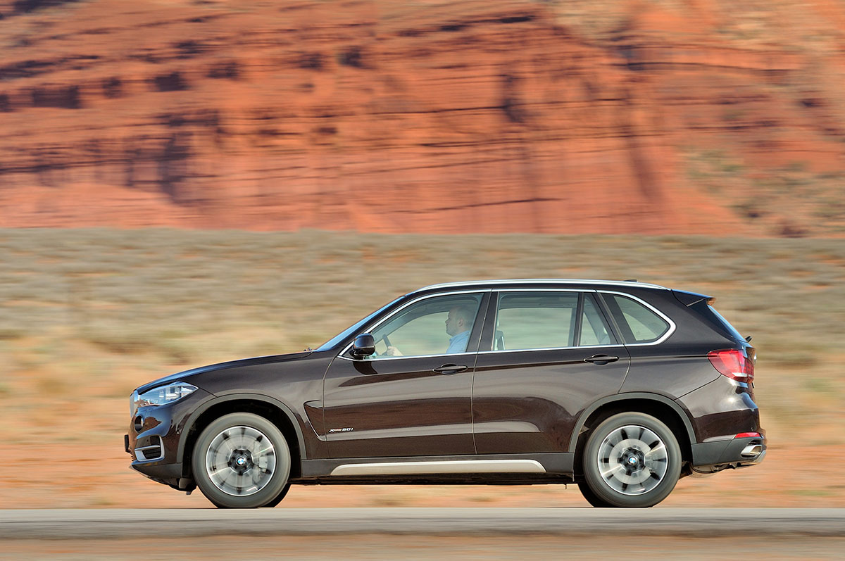 BMW X5 50i Panning