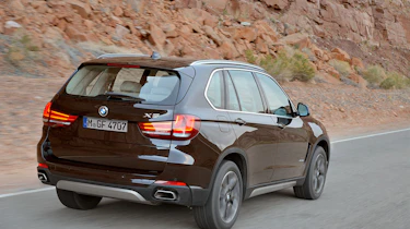 BMW X5 50i Rear action