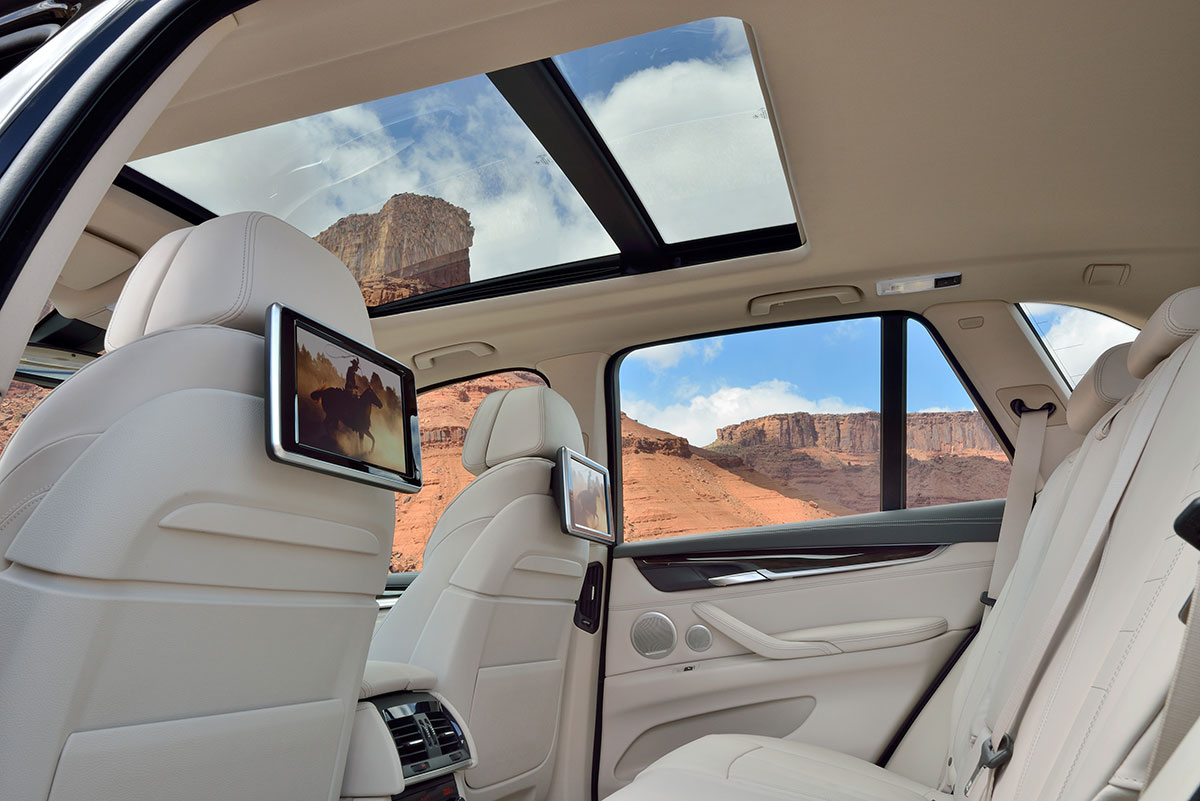 BMW X5 50i Rear seats