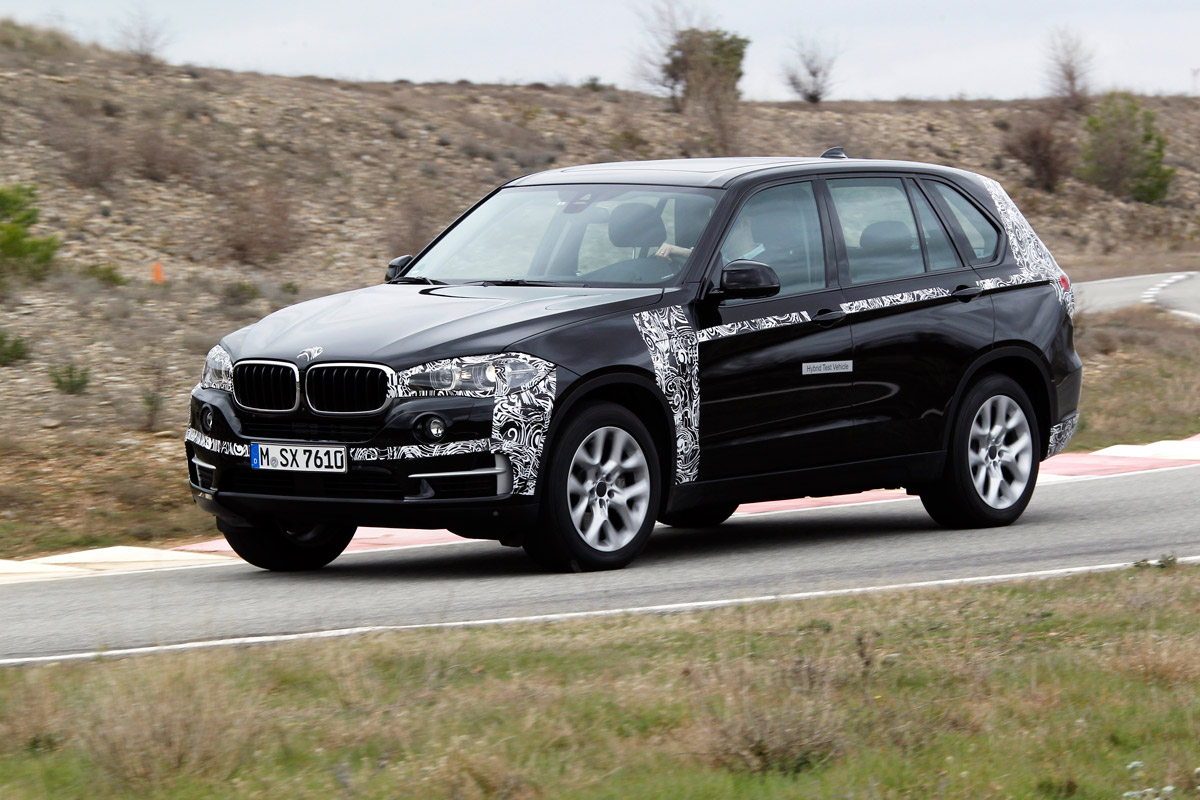 BMW X5 eDrive action