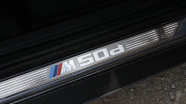 BMW X5 M50d badge