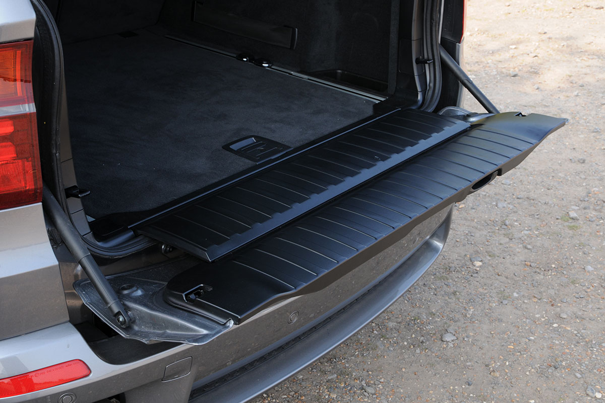 BMW X5 M50d boot
