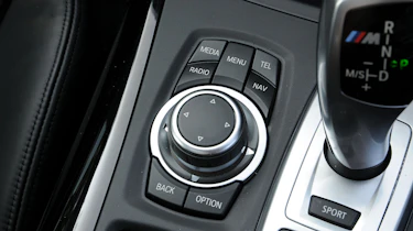 BMW X5 M50d gearlever