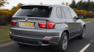 BMW X5 M50d rear action