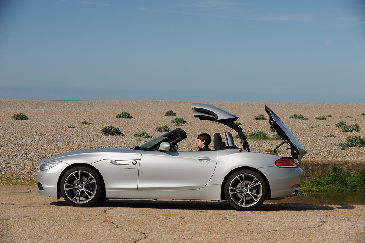BMW Z4 roof folding