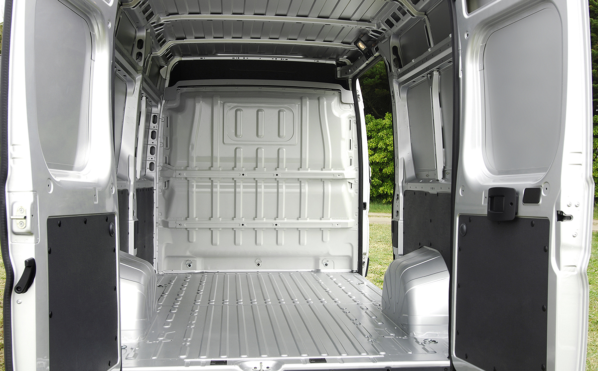 Peugeot Boxer cargo bed