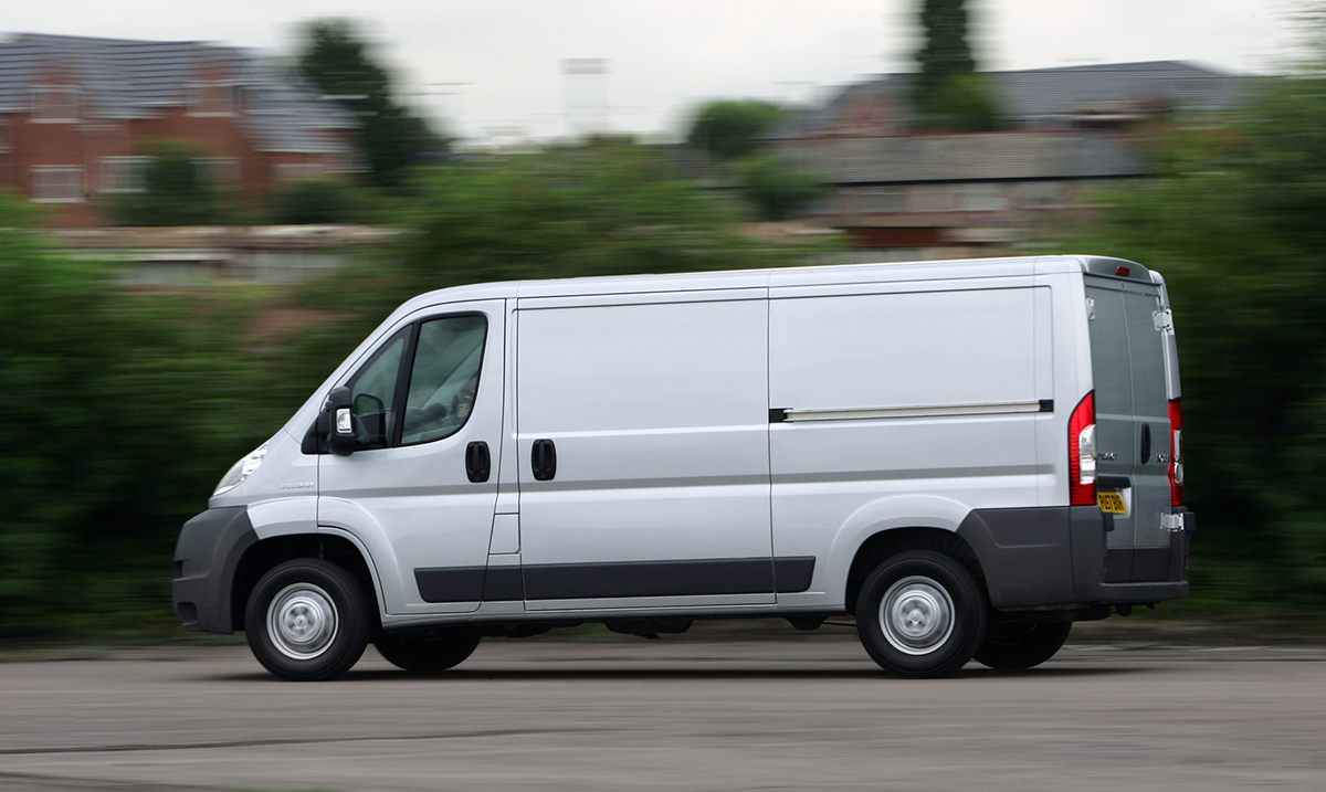 Peugeot Boxer left side