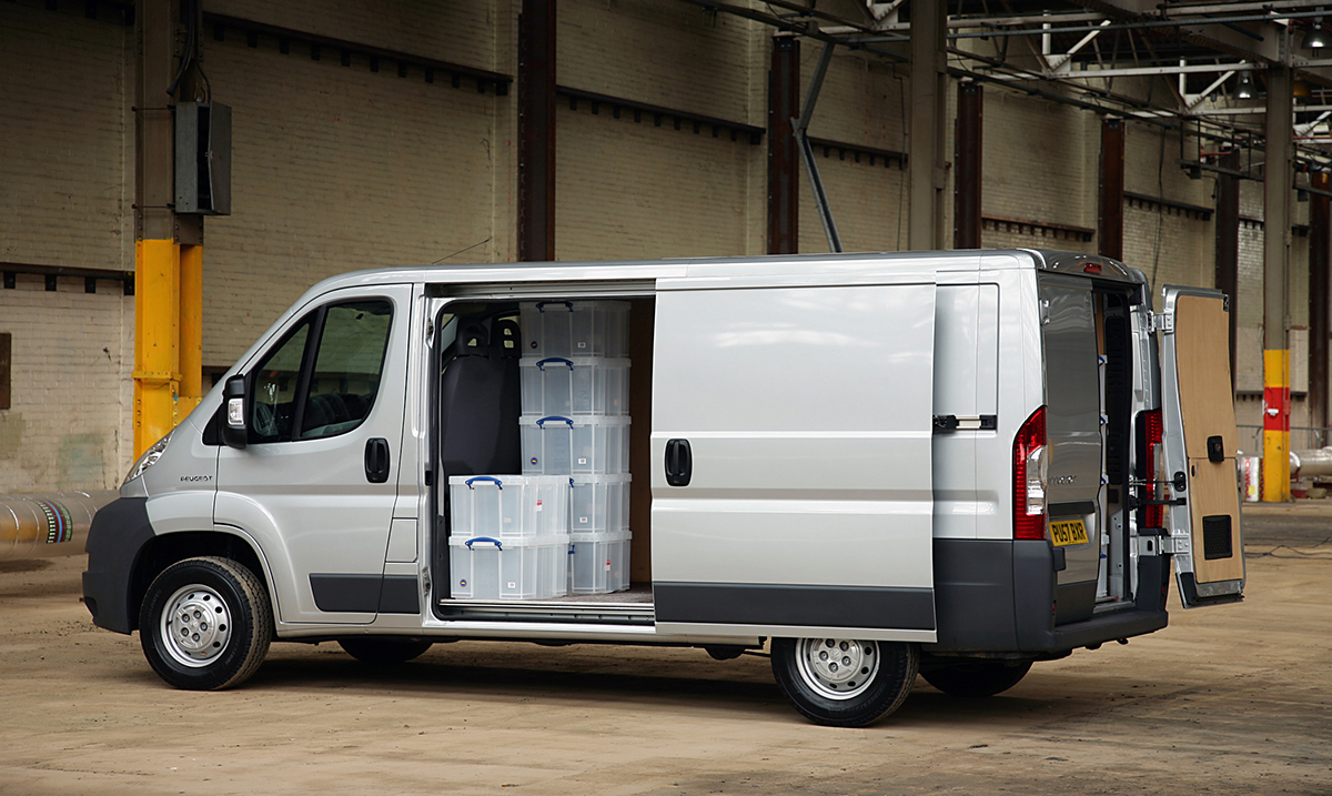 Peugeot Boxer left side