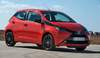 Toyota Aygo red front