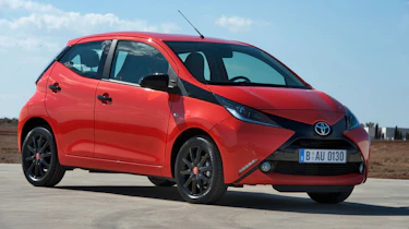 Toyota Aygo red front