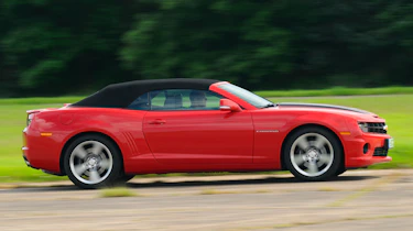 Chevrolet Camaro panning