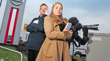 Car dealerships offer bigger bargains to women