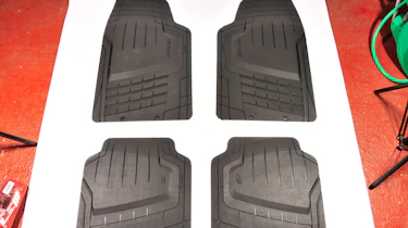 Fit floor mats