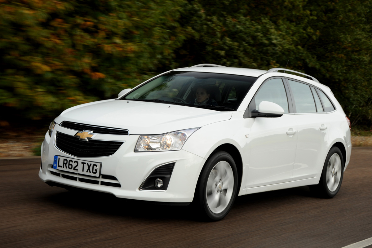 Chevrolet Cruze SW front action