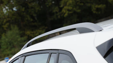Chevrolet Cruze SW roof rails