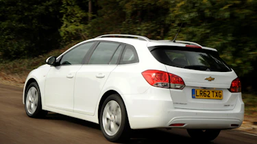 Chevrolet Cruze SW rear action