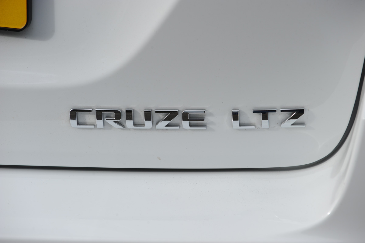 Chevrolet Cruze SW badge