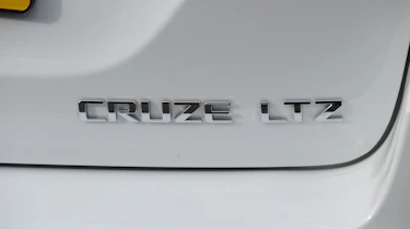Chevrolet Cruze SW badge