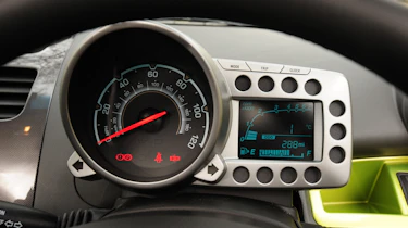 Chevrolet Spark LTZ dials