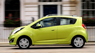 Chevrolet Spark LTZ panning