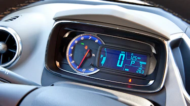 Chevrolet Trax dials