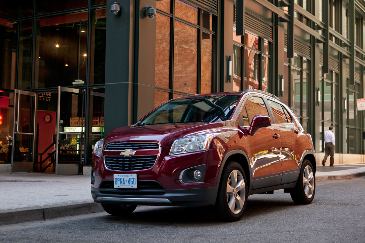Chevrolet Trax front three-quarters