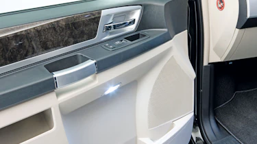 Chrysler Voyager electrics