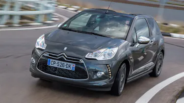 Citroen DS3 Cabrio front cornering
