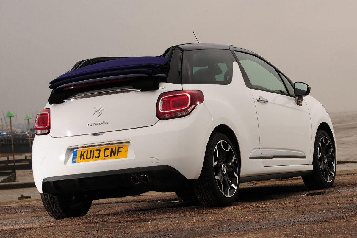 Citroen DS3 Cabrio 1.6 HDi rear