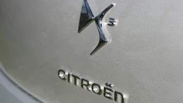 Citroen DS3 Cabrio 1.6 HDi badge