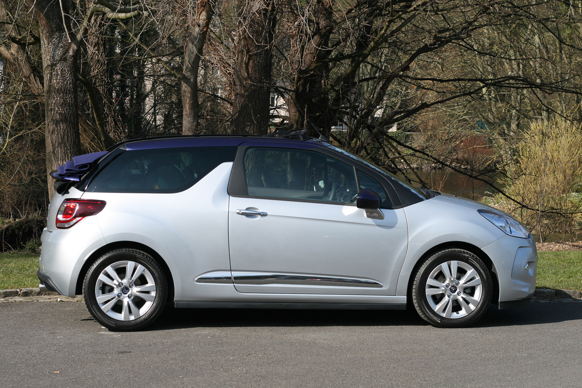 Citroen DS3 Cabrio 1.6 HDi side