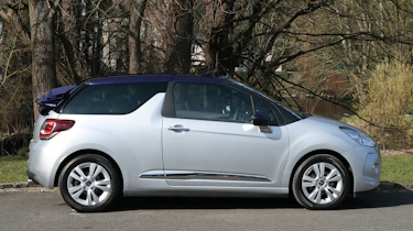 Citroen DS3 Cabrio 1.6 HDi side