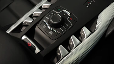 Citroen DS5 Hybrid4 centre console