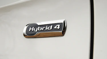 Citroen DS5 Hybrid4 badge