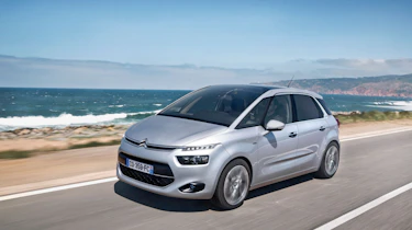 Citroen C4 Picasso front action