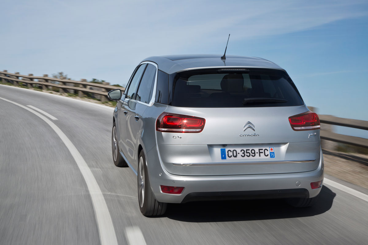Citroen C4 Picasso rear action