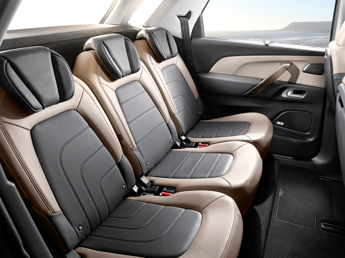 Citroen C4 Picasso rear seats