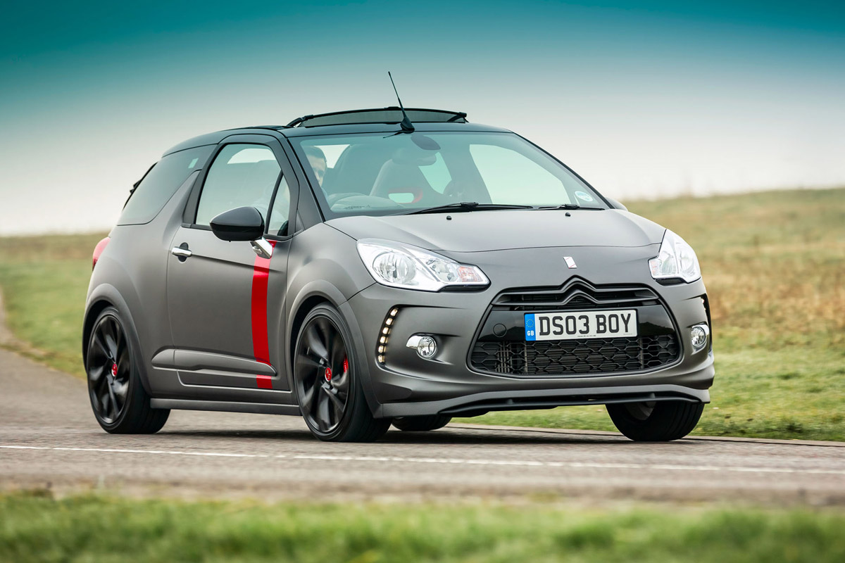Citroen DS3 Cabrio Racing front action