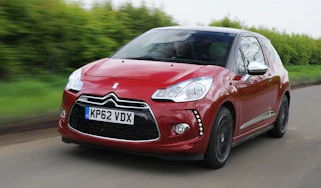 Citroen DS3 Airdream front action