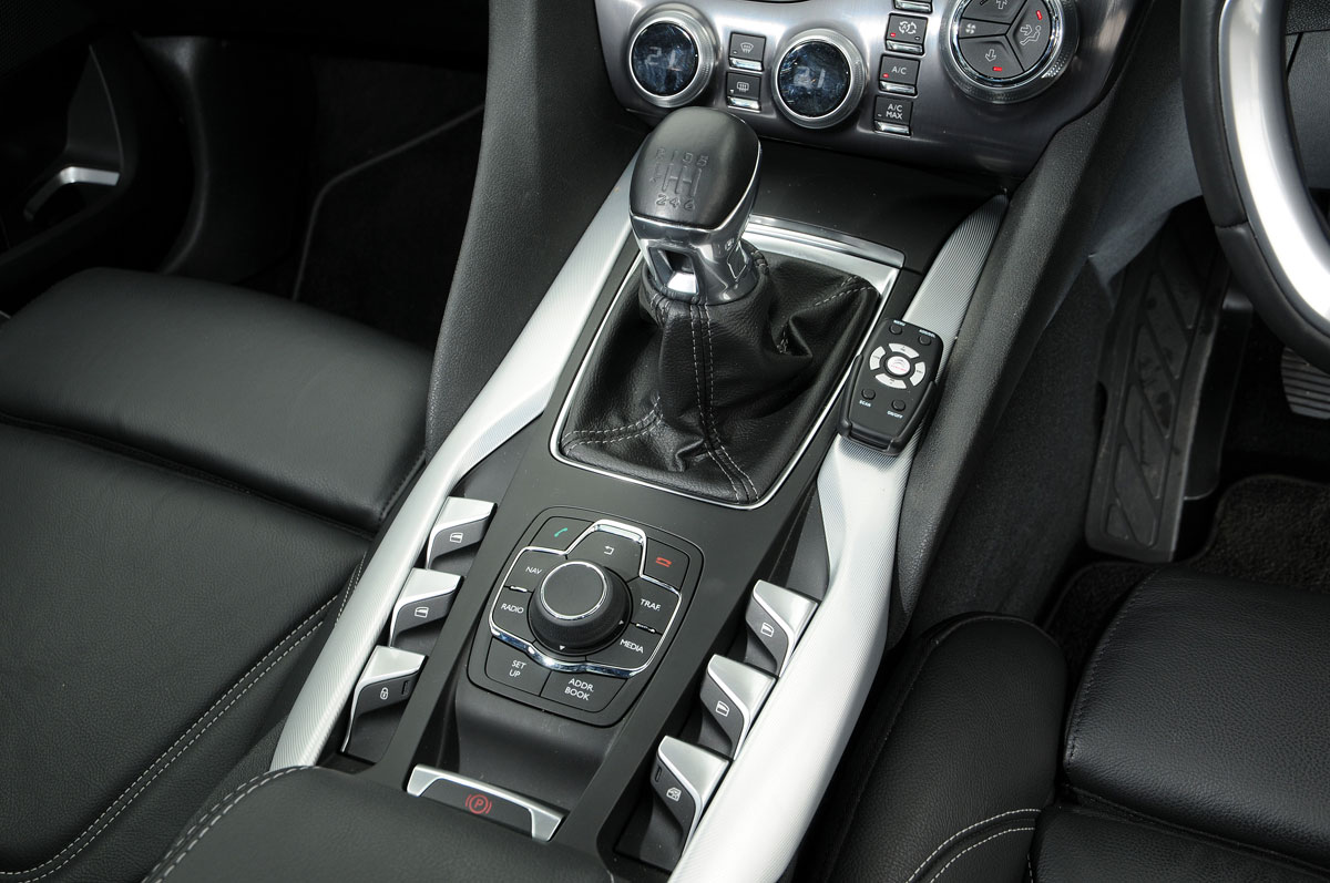 Citroen DS5 DSport HDi 160 interior console