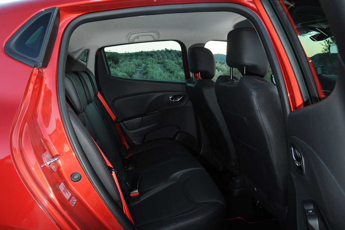 Clio Renaultsport rear seats