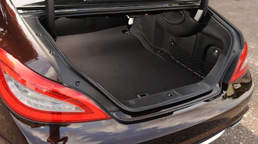 Mercedes CLS 500 boot