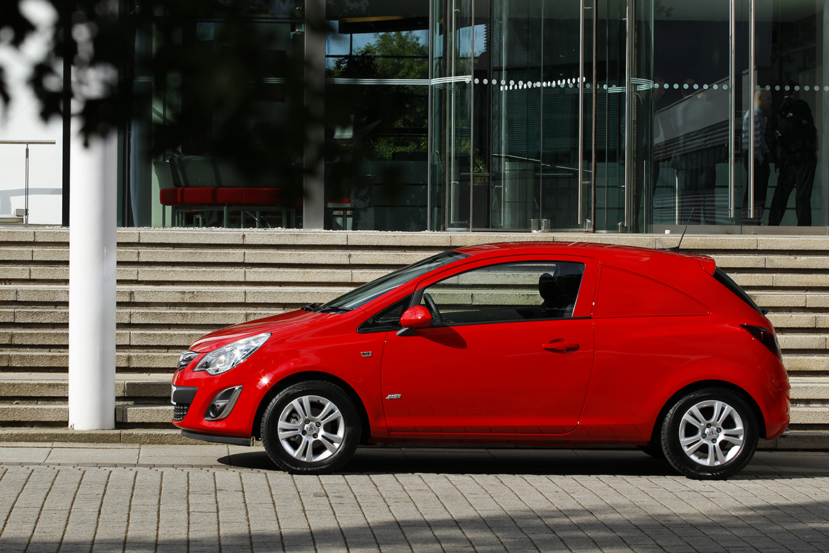 Vauxhall Corsavan left side