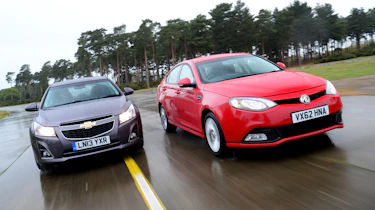 Chevrolet Cruze vs MG6