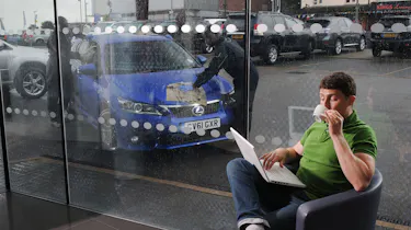 Lexus CT 200h car wash