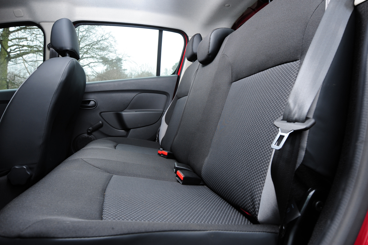 Dacia Sandero 1.5 dCi Ambiance rear seats