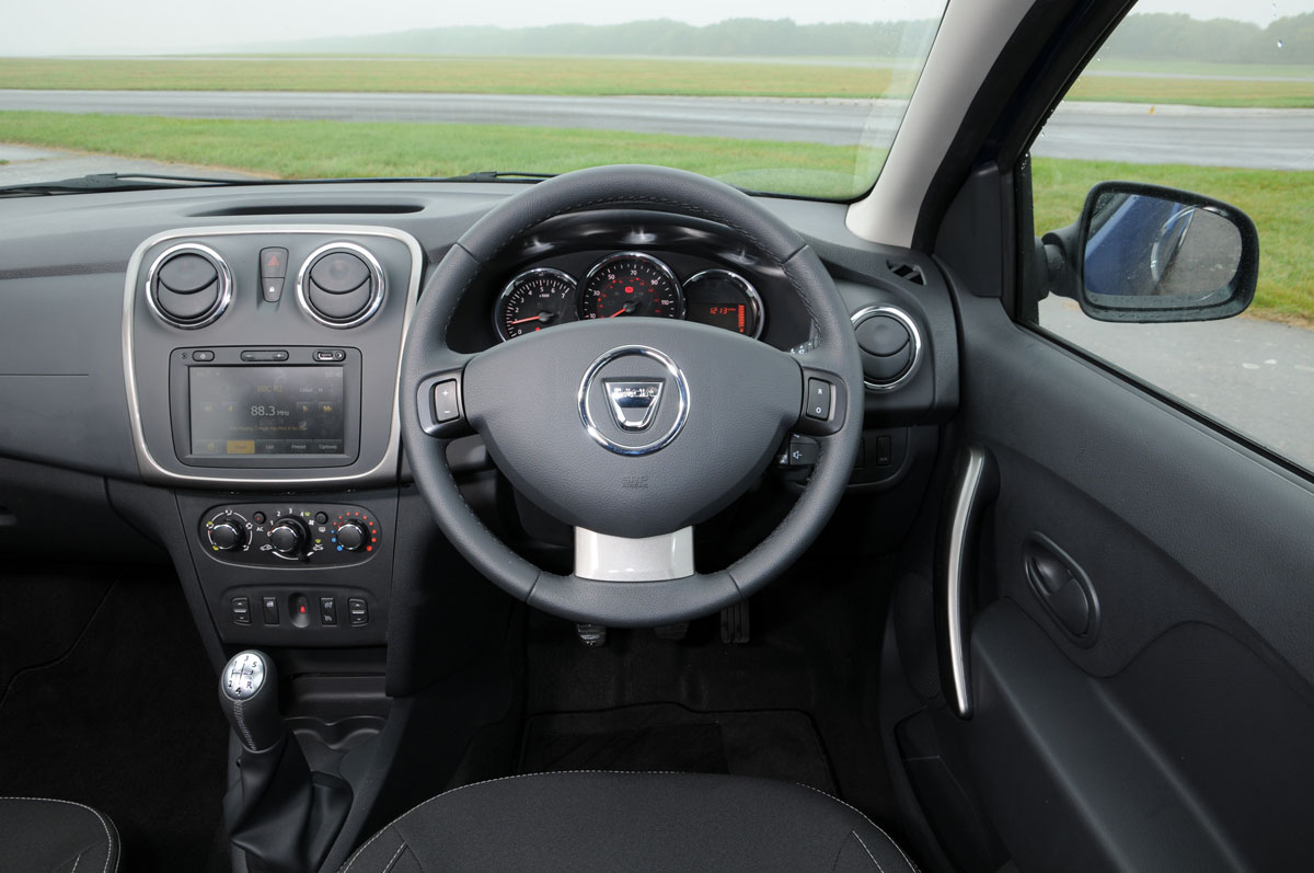 Dacia Logan dashboard