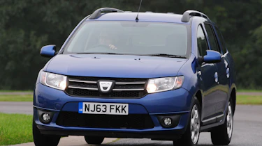 Dacia Logan MCV cornering
