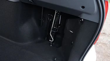 Dacia Logan MCV boot hook