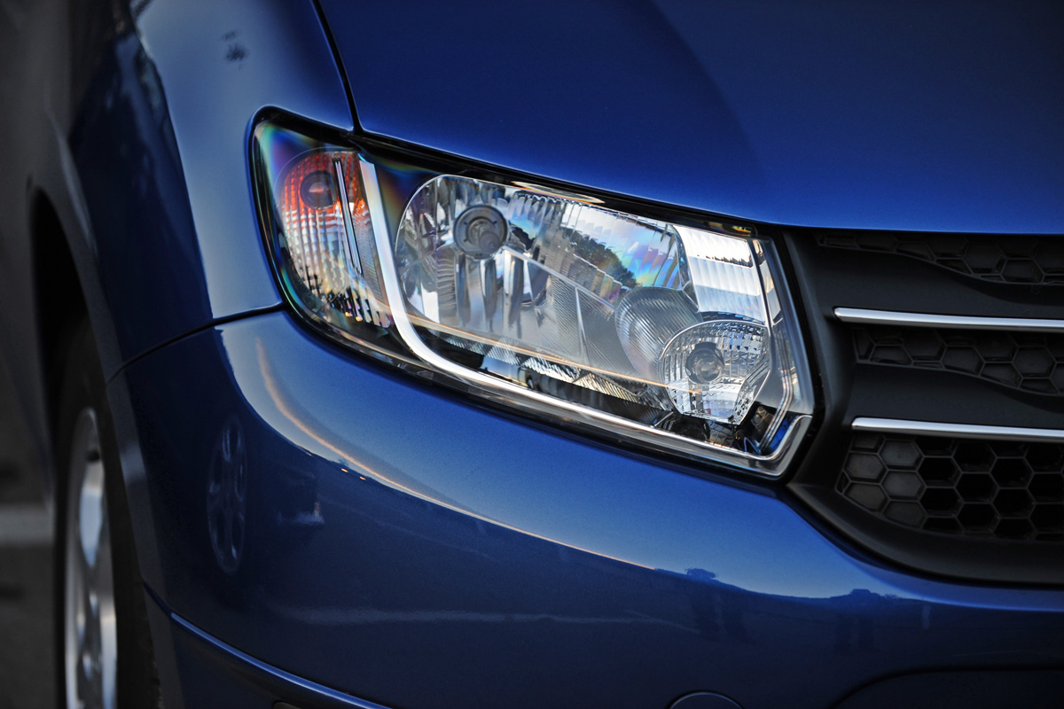 Dacia Sandero light detail
